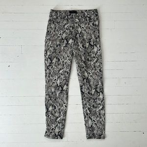 Sanctuary “Social Ankle Skinny” Snake Print Pants